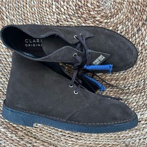 Clark’s mens Desert Boot - brown suede - size 9m